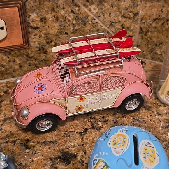 Maui Hawaii Collectibles - Picture 3 of 7